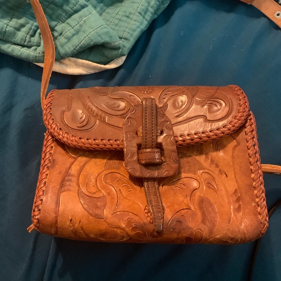 Vintage crossbody/shoulder bag in great condition - Picture 1 of 3